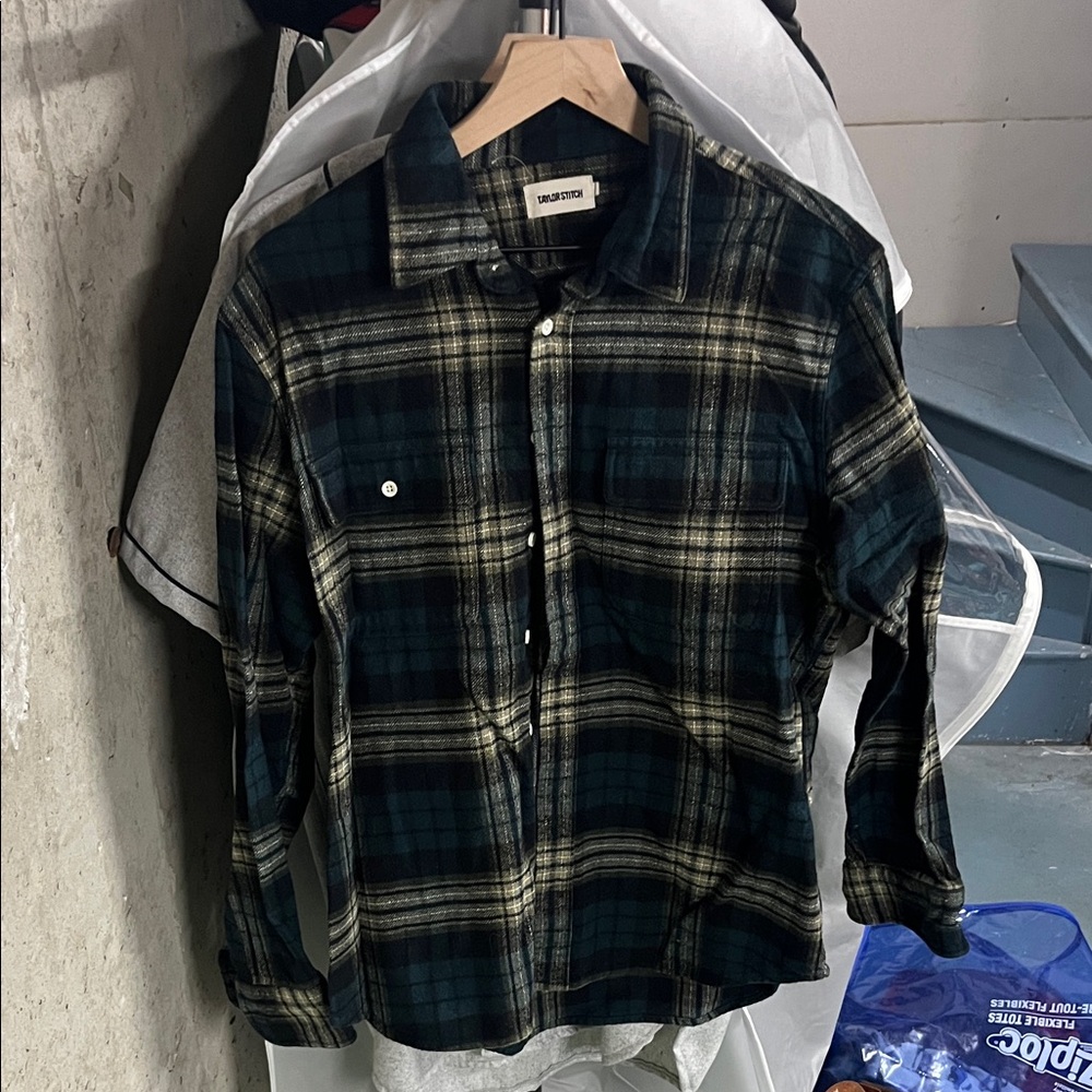 Taylor Stitch Men's Dark Green Plaid Flannel Shirt Large